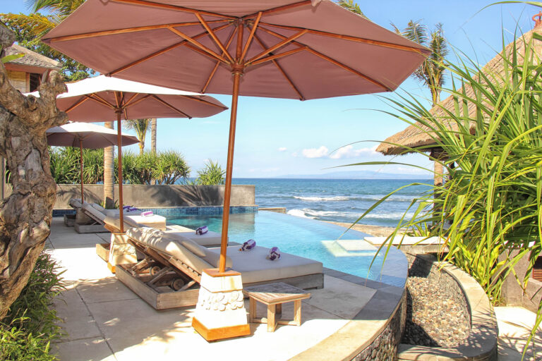 puri-saanti-sun-beds